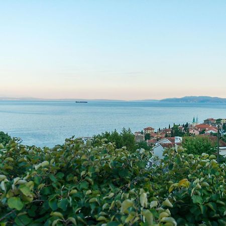 Premium Apartment With Beautiful Sea View, Short Walk To The Sea Opatija Ngoại thất bức ảnh